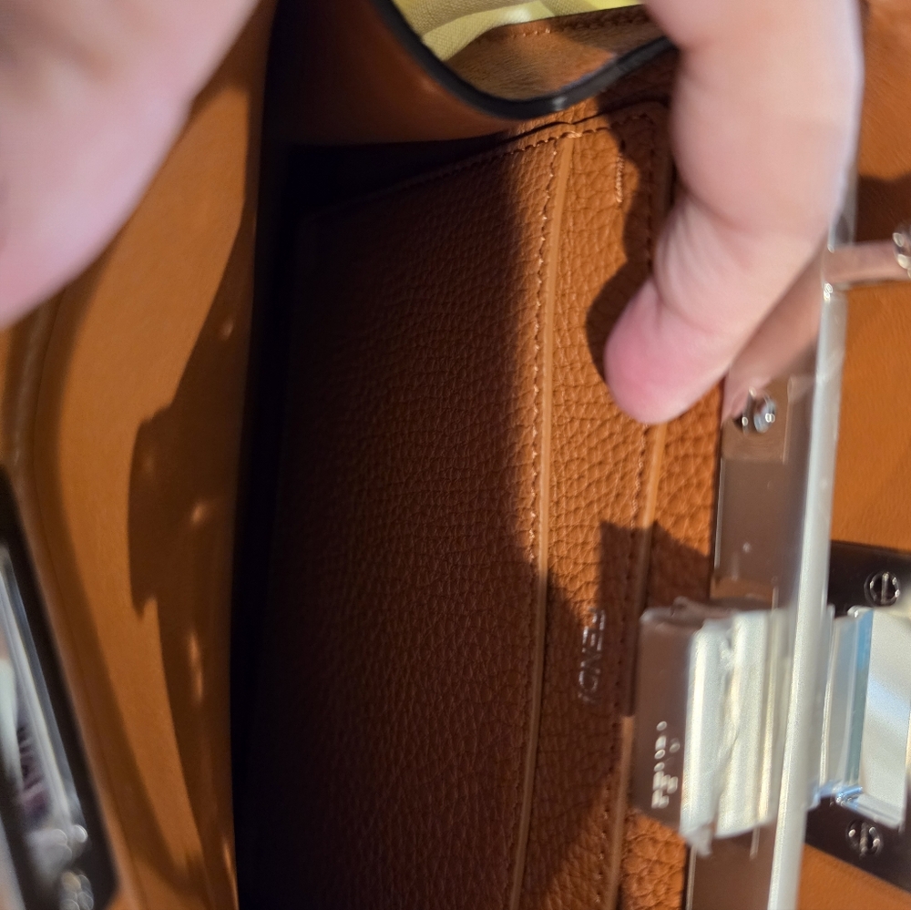 NEW Fendi Peekaboo ISeeU Small Bag - Picture 13 of 13